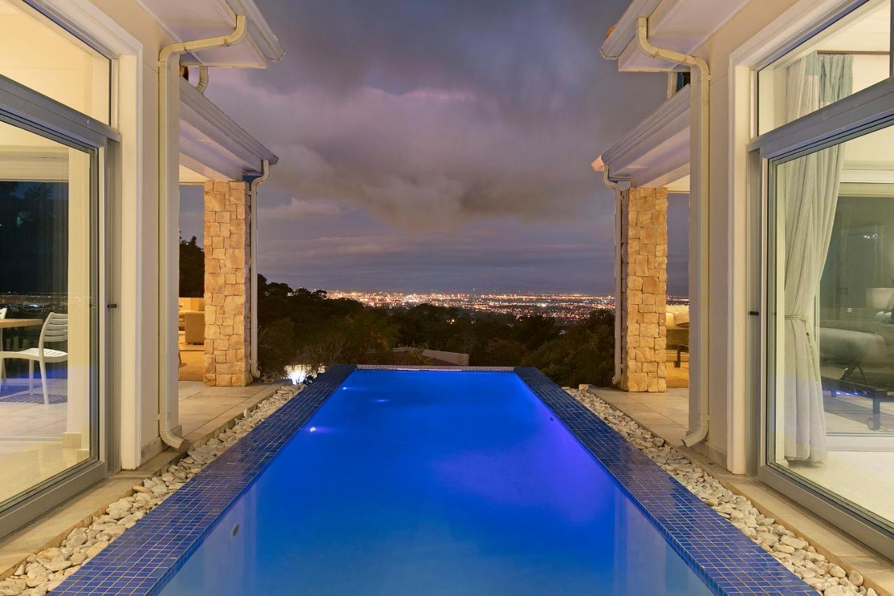 Luxury Serviced Mountain Villa In Constantia Cape Town Exterior photo