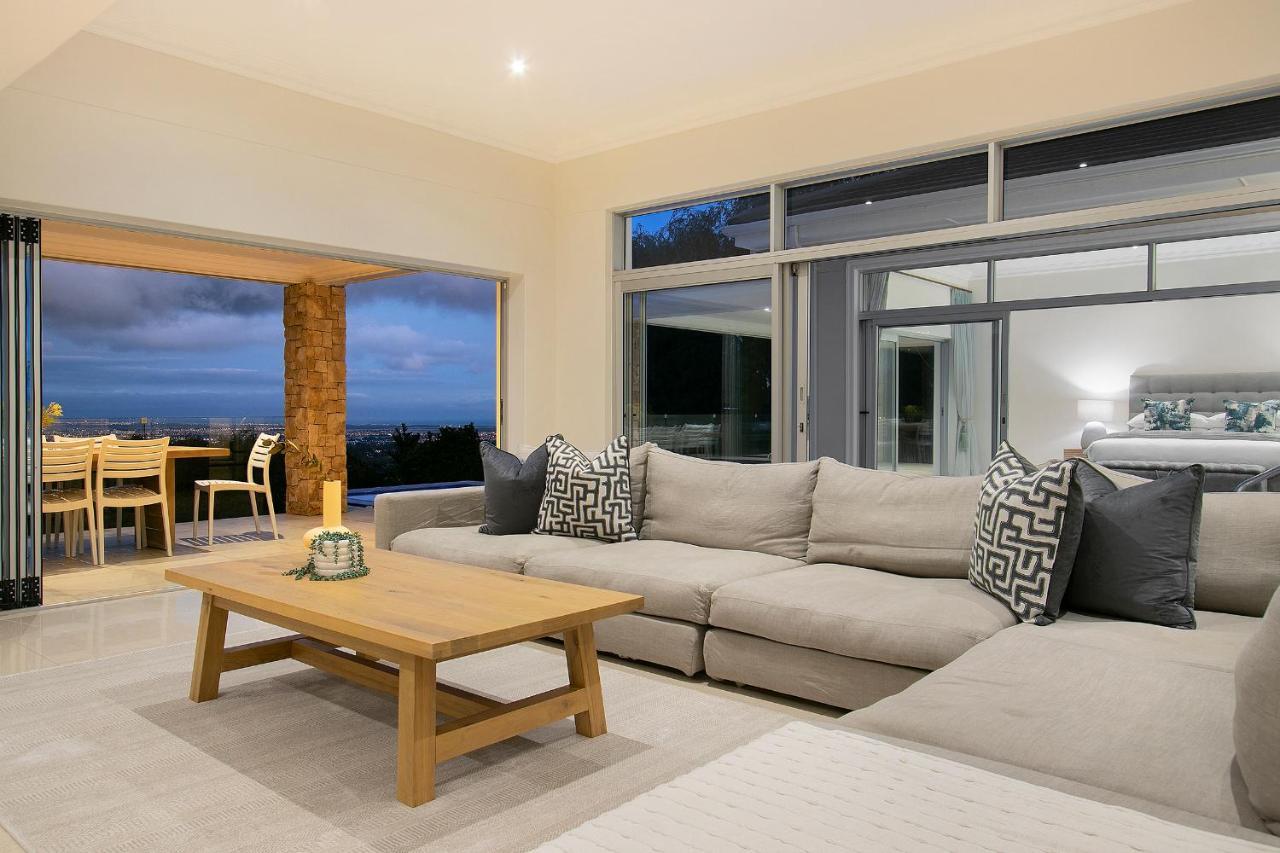Luxury Serviced Mountain Villa In Constantia Cape Town Exterior photo
